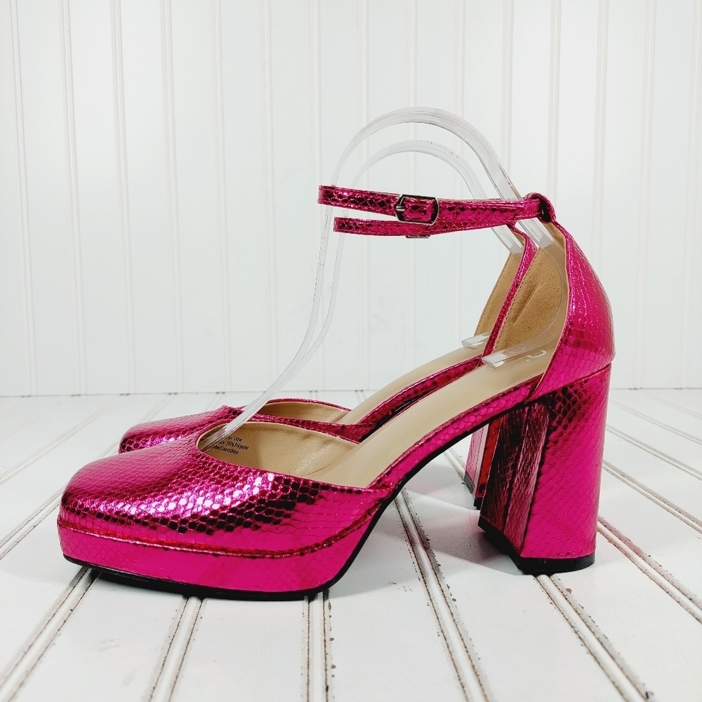 NEW bp Pink Snakeskin Ankle Buckle Strap Block Heel Statement Pumps K377